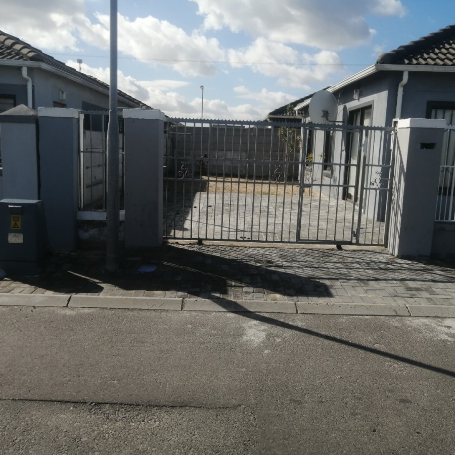 3 Bedroom Property for Sale in Delft South Western Cape